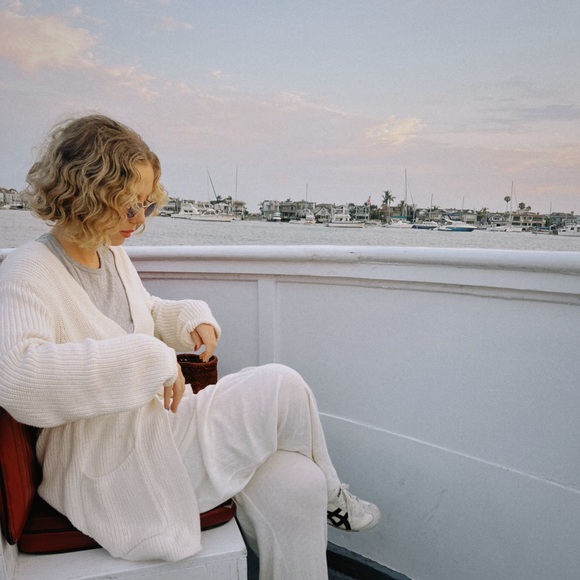 Jenni Kayne stunning and soft wrap sweater - Picture 2 of 3